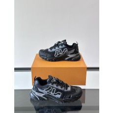루이비통 LV Runner 스니커즈