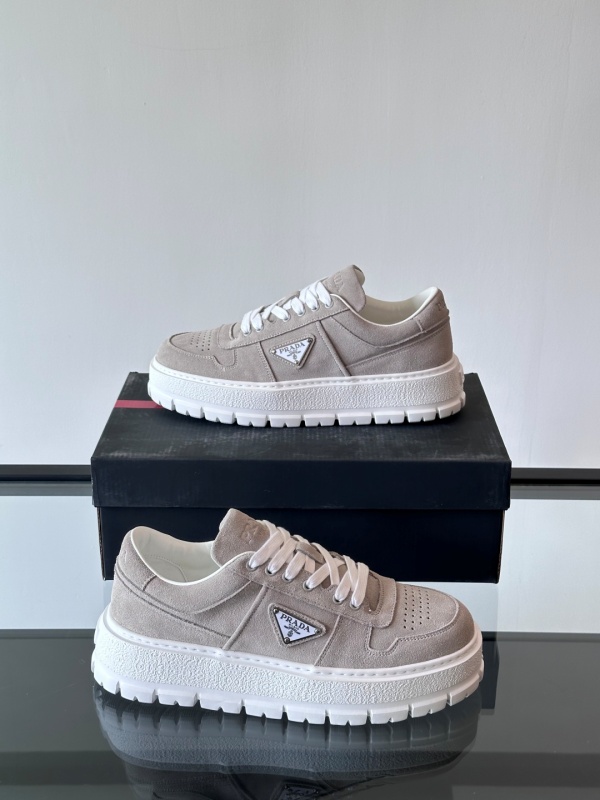 프라다 Prada 스니커즈