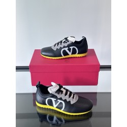발렌티노 Valentino 스니커즈