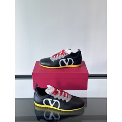 발렌티노 Valentino 스니커즈