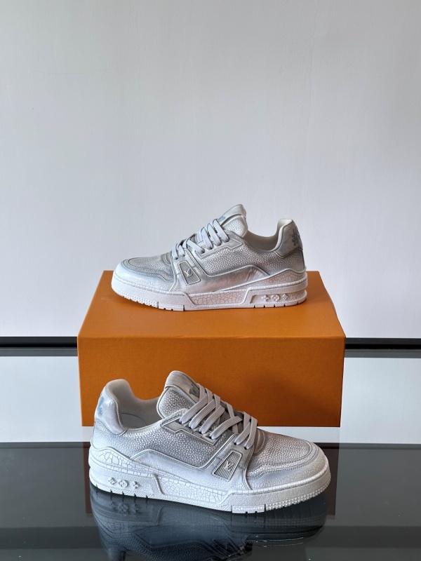 루이비통 LV TRAINER 스니커즈