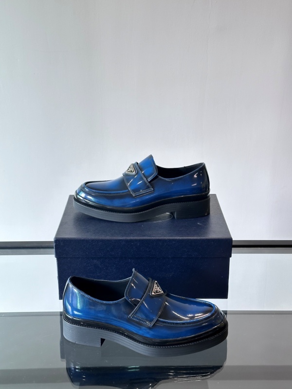 프라다 Prada 로퍼