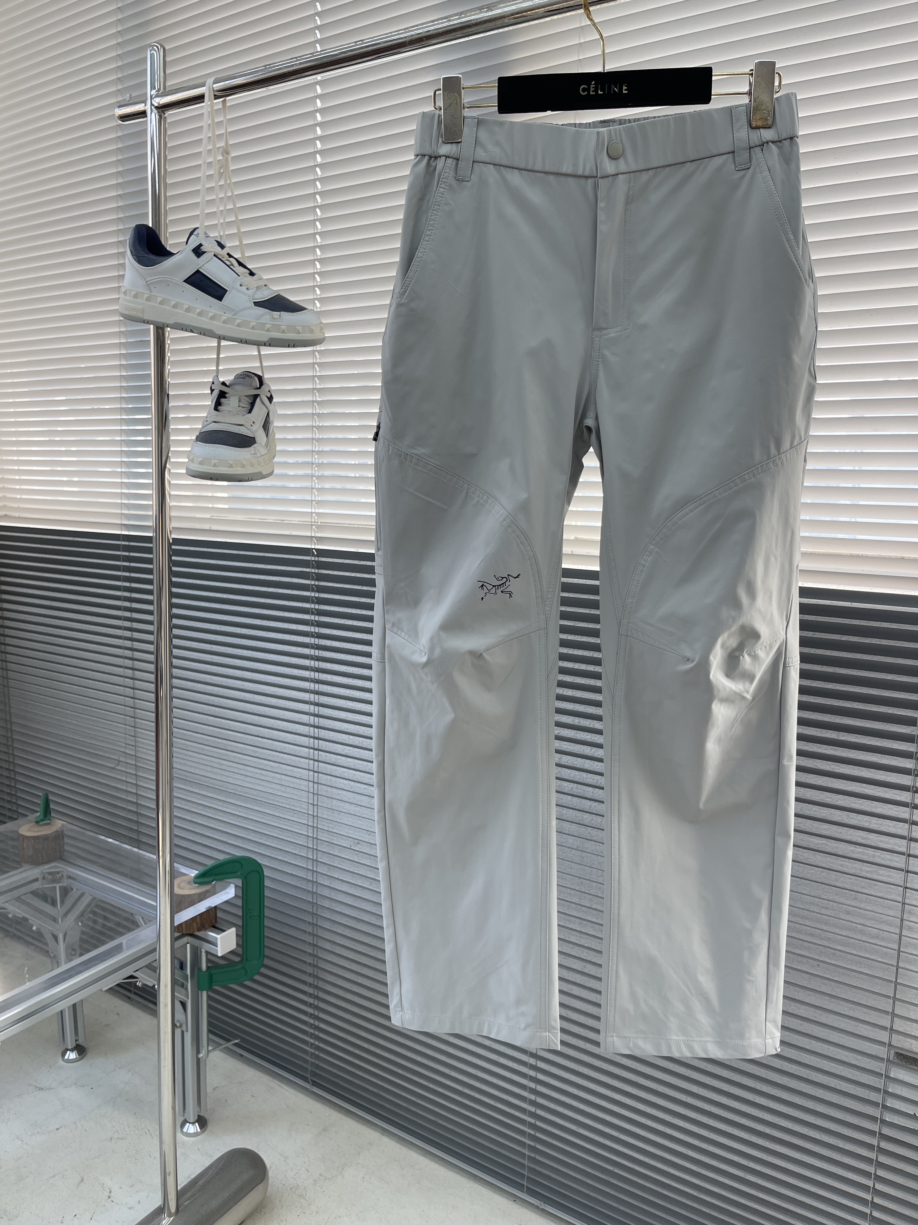 아크테릭스 ARC'TERYX 바지