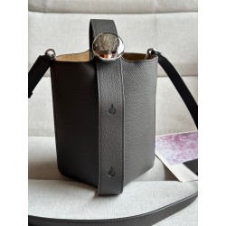 로에베 Loewe 332S Mini Pebble Bucket Bag chocolate