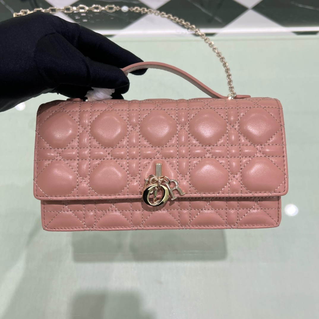디올 Dior S0980 Miss Dior Mini Bag Rose des Vents Cannage Lambskin