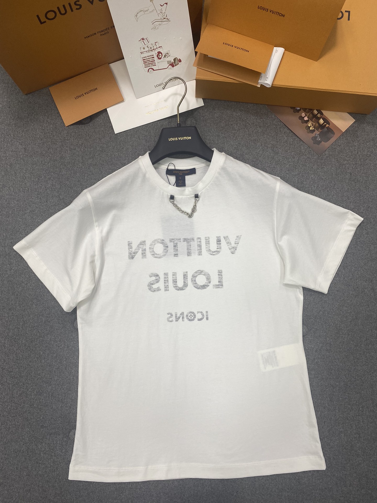 루이비통 Louis Vuitton 반팔 티셔츠