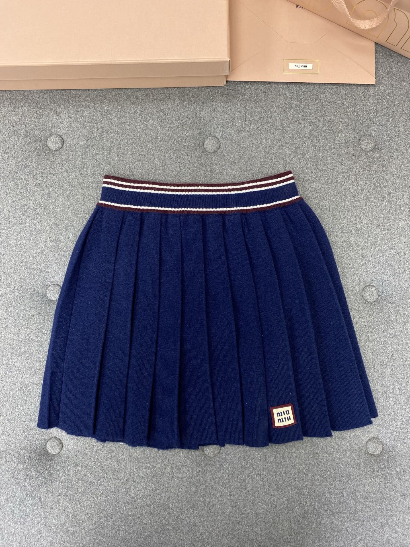 미우 미우 Miu Miu 스커트