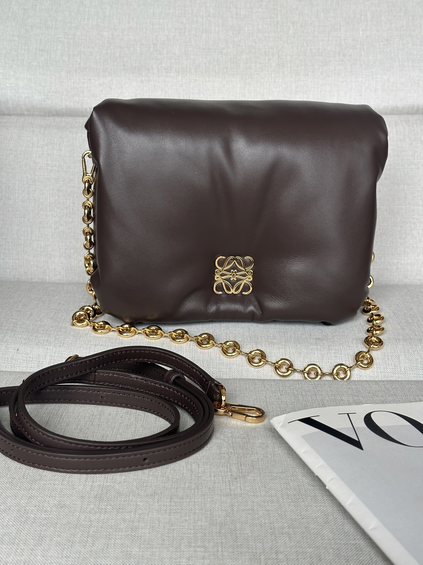 로에베 Loewe 9803 Puffer Goya Bag In Shiny Nappa Lambskin