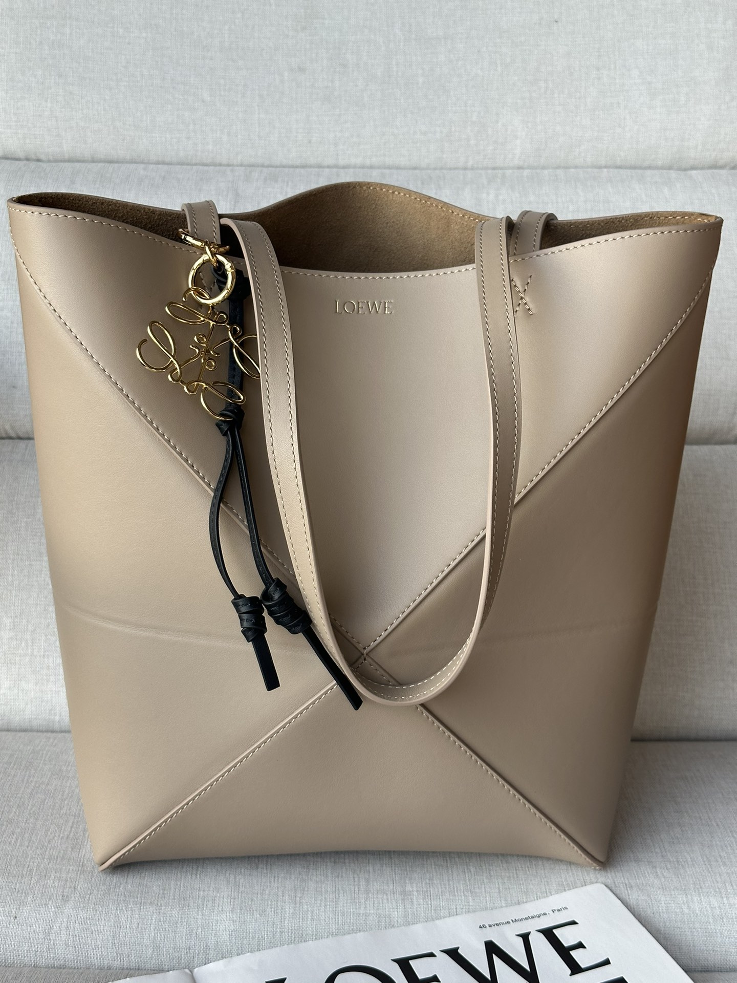 로에베 Loewe 1762 Puzzle Fold Tote Bag in Shiny Calfskin