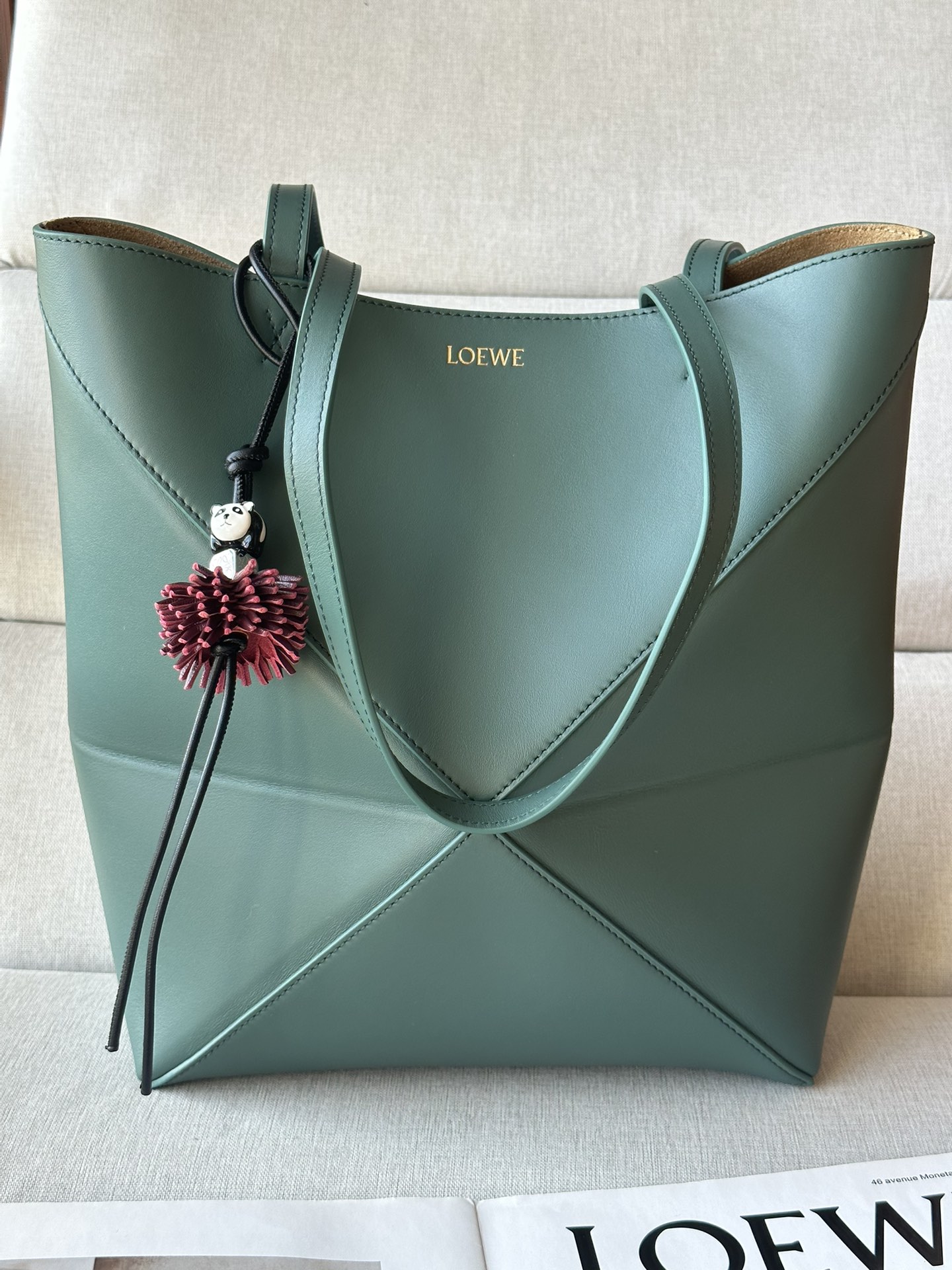 로에베 Loewe 1762 Puzzle Fold Tote Bag in Shiny Calfskin