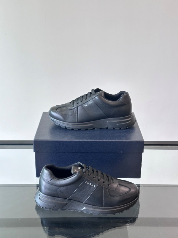 프라다 Prada 스니커즈
