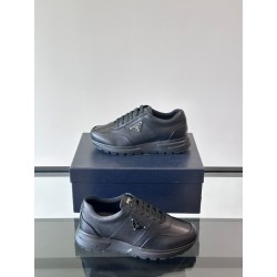 프라다 Prada 스니커즈