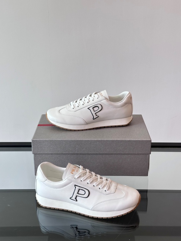 프라다 Prada 스니커즈