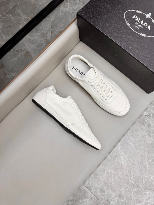 프라다 Prada 스니커즈