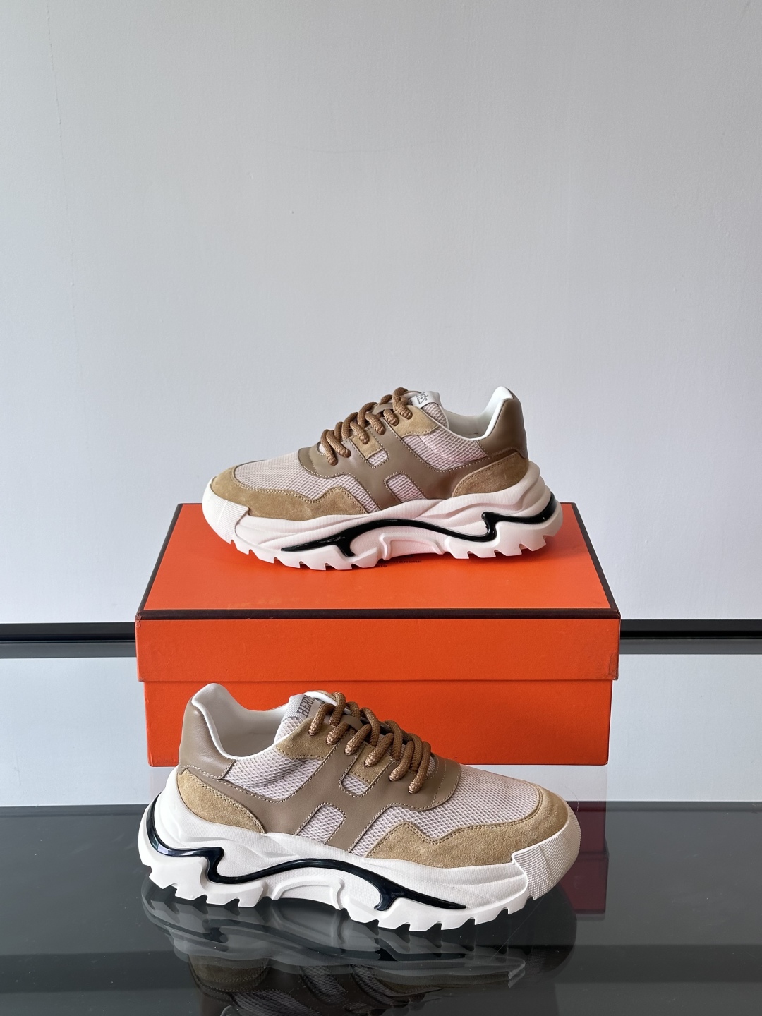 에르메스 Hermes 스니커즈
