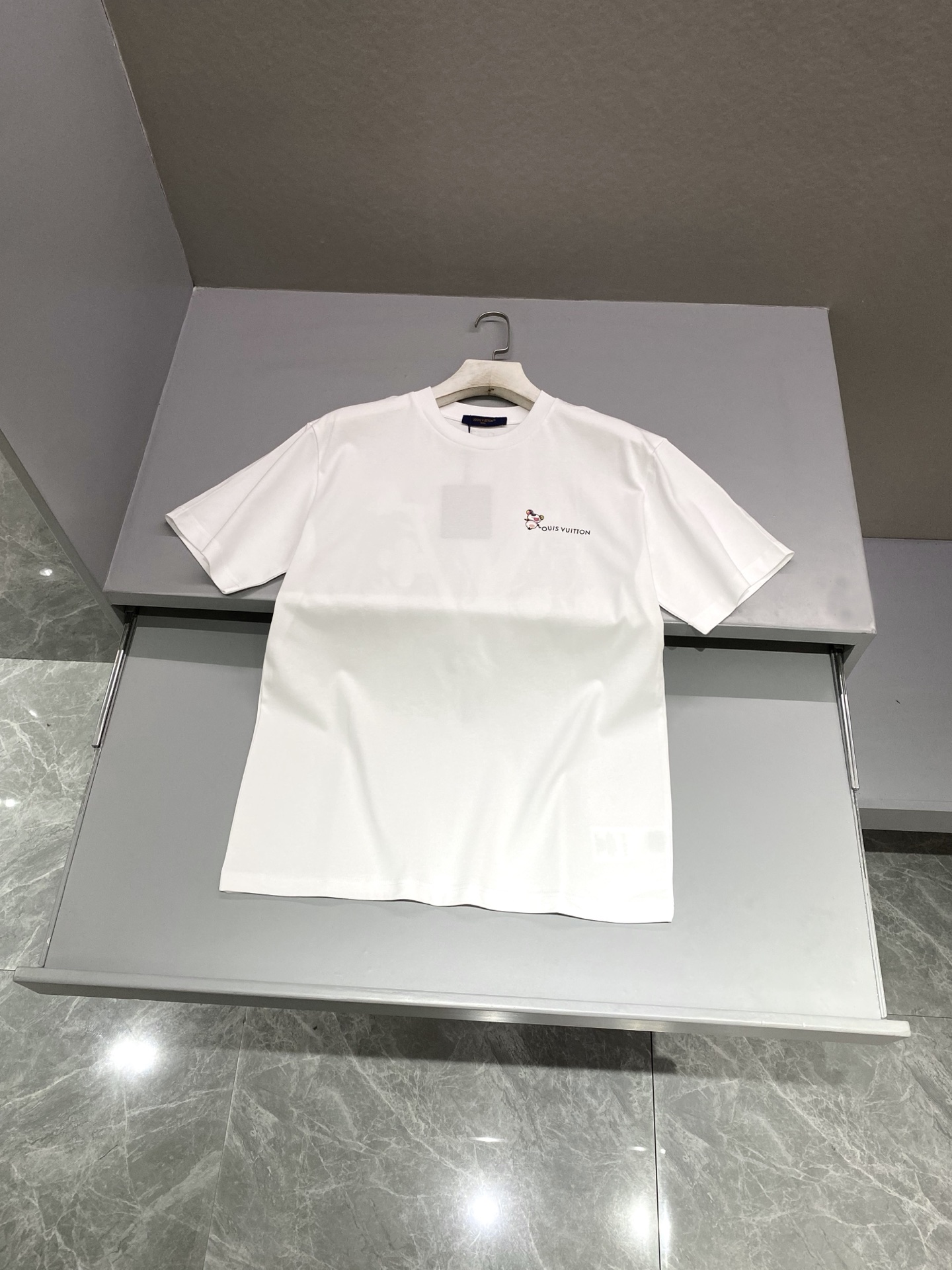 루이비통 Louis Vuitton 반팔 티셔츠