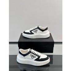 프라다 Prada 스니커즈