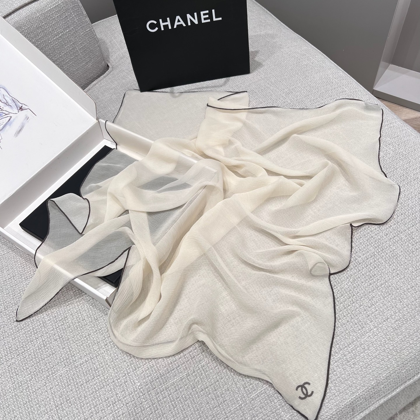 샤넬 CHANEL 스카프 90×90CM