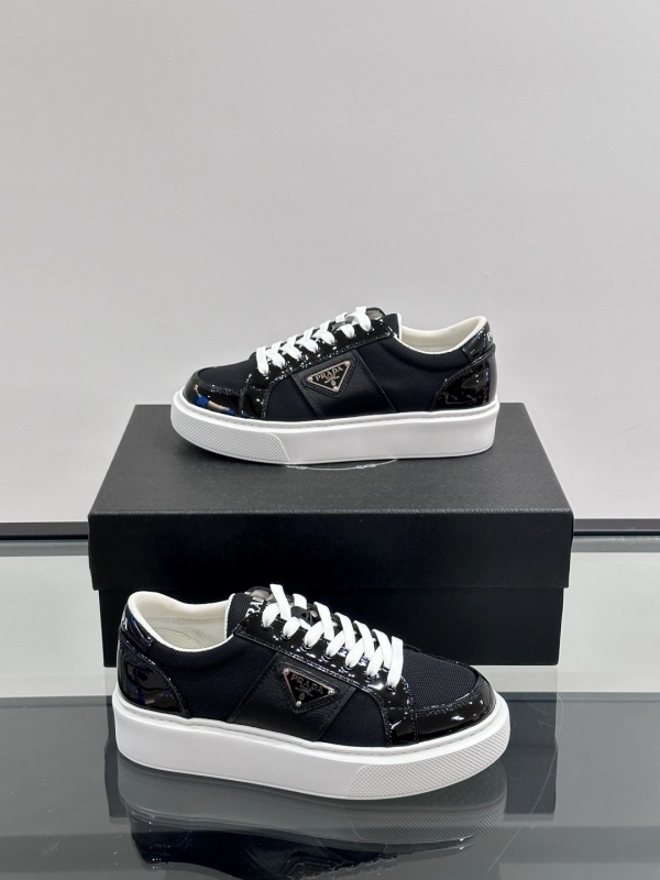 프라다 Prada 스니커즈