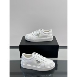 프라다 Prada 스니커즈
