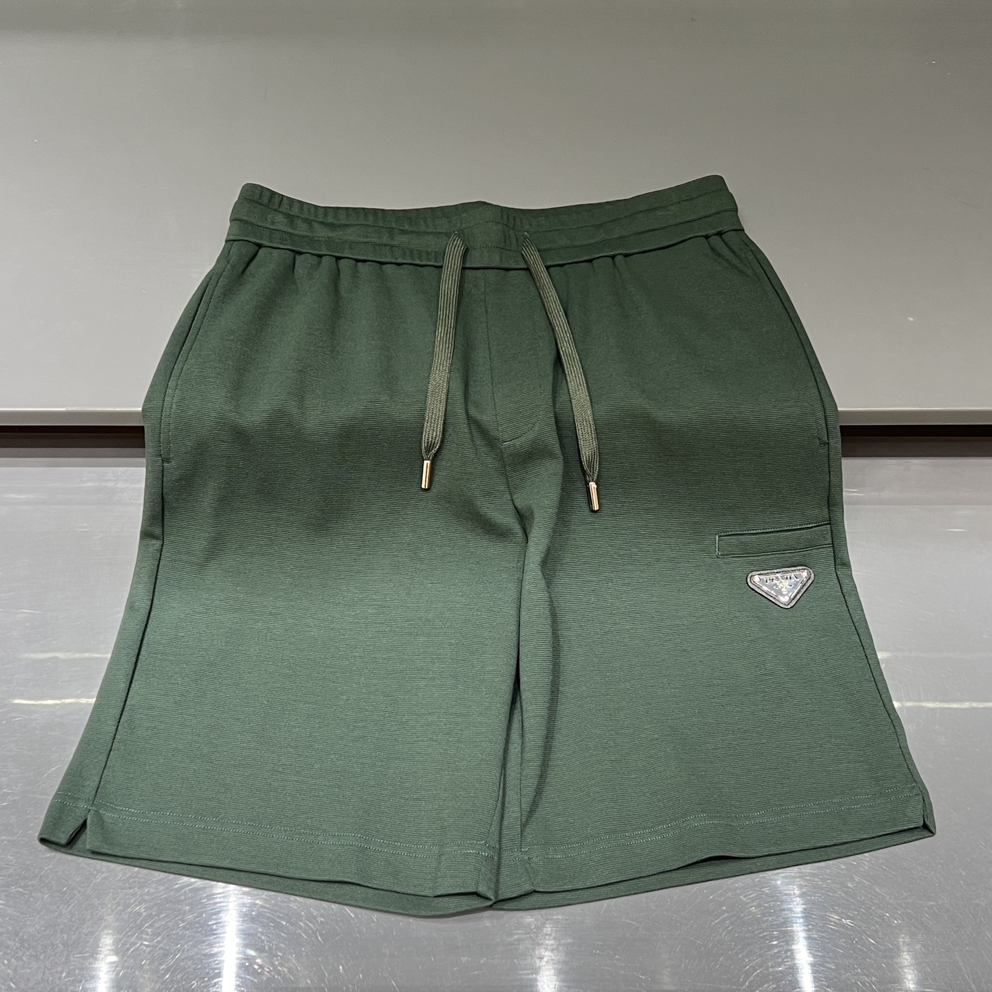 프라다 Prada 반바지