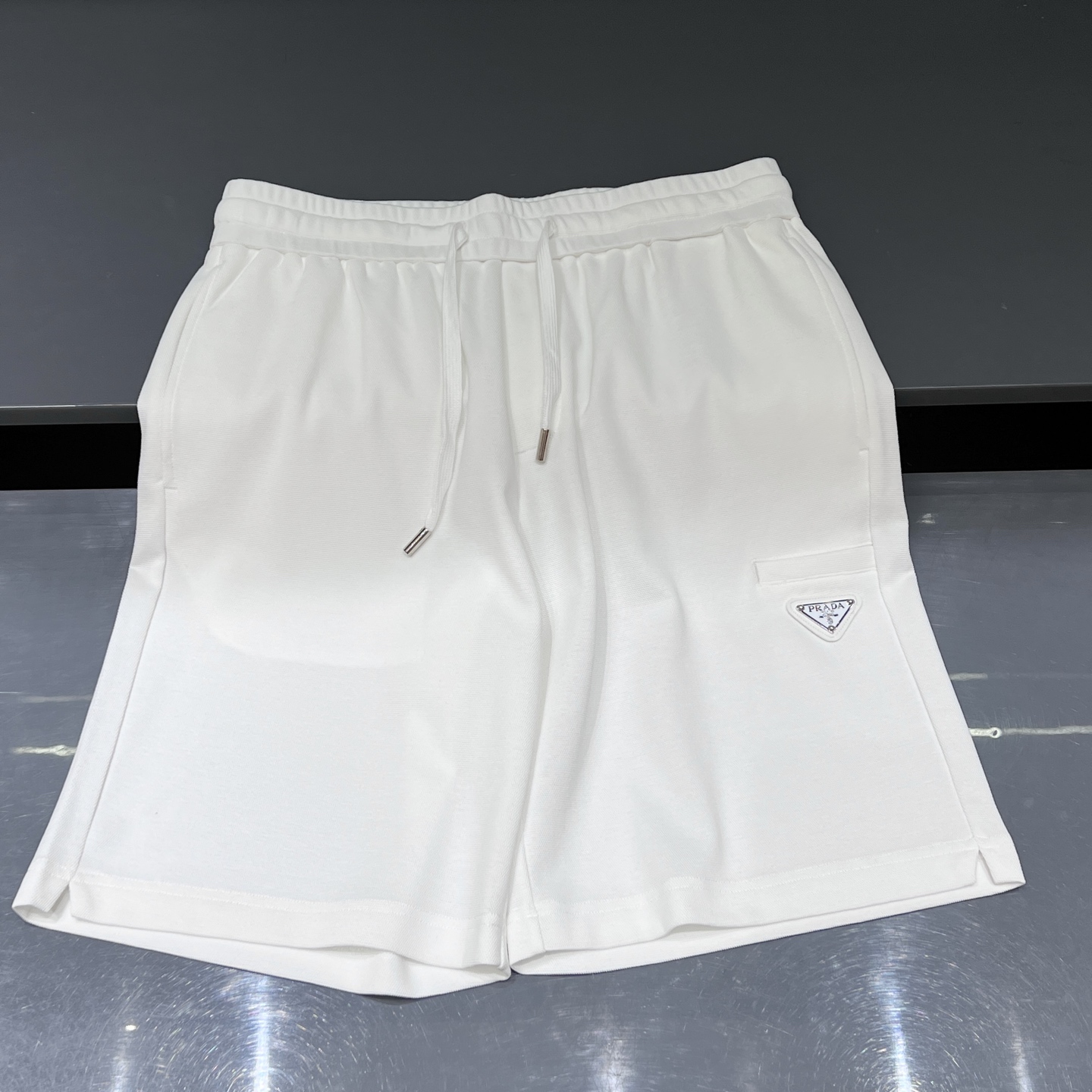 프라다 Prada 반바지