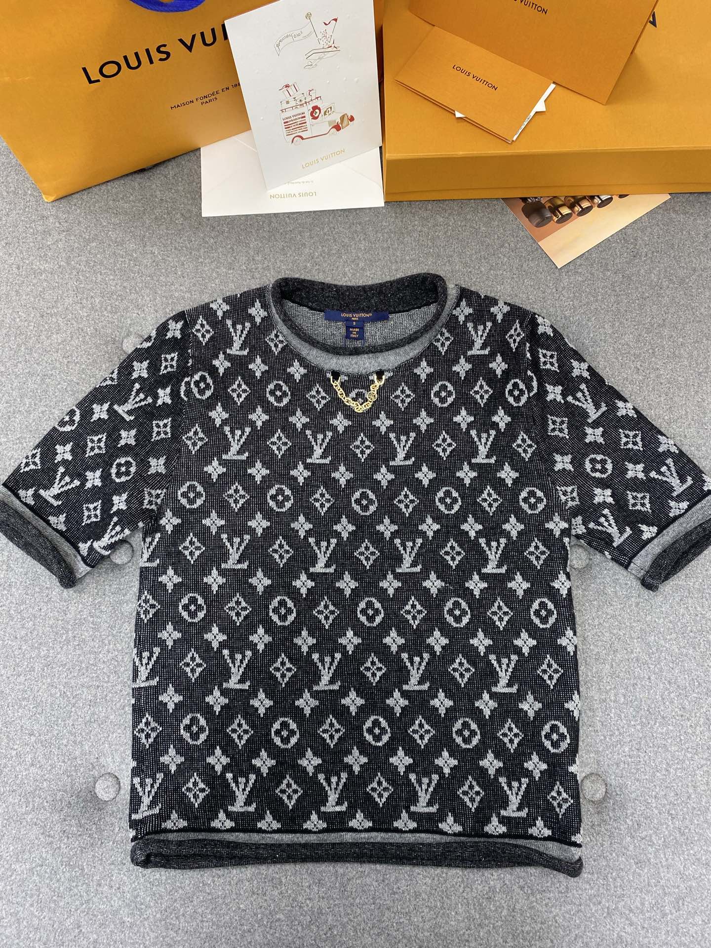 루이비통 Louis Vuitton 반팔 티셔츠