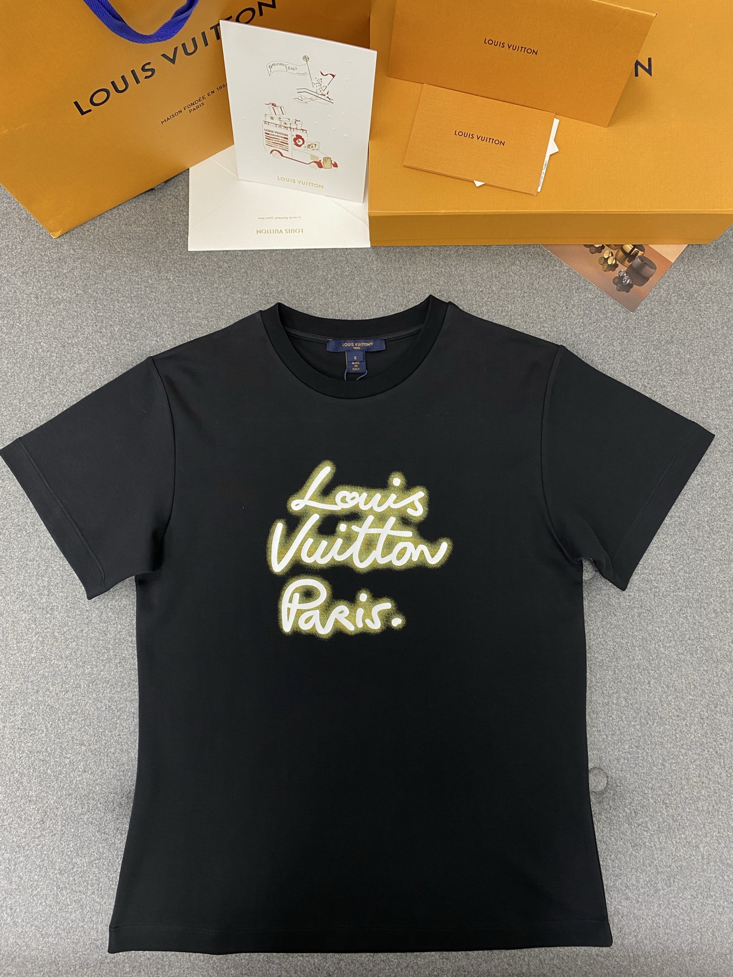 루이비통 Louis Vuitton 반팔 티셔츠