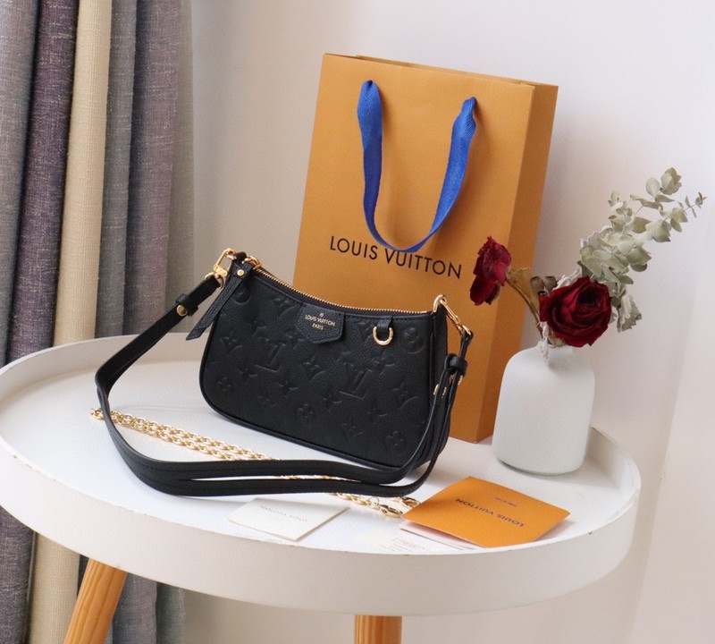 루이비통 Louis Vuitton M80349 이지 파우치 Easy Pouch On Strap -Black