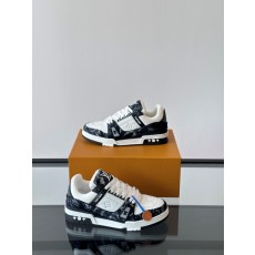 루이비통 LV TRAINER 스니커즈