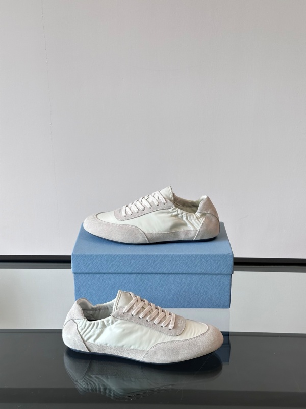 프라다 Prada 스니커즈