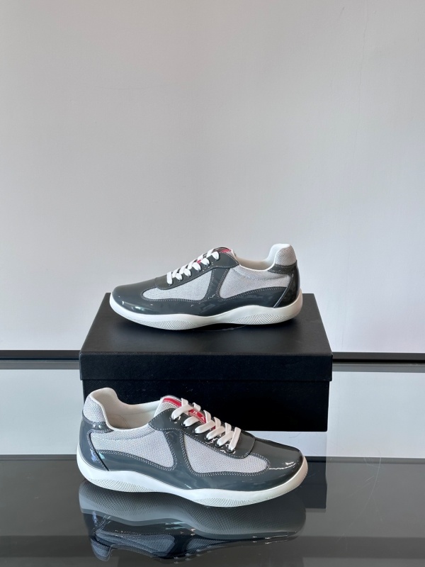 프라다 Prada 스니커즈
