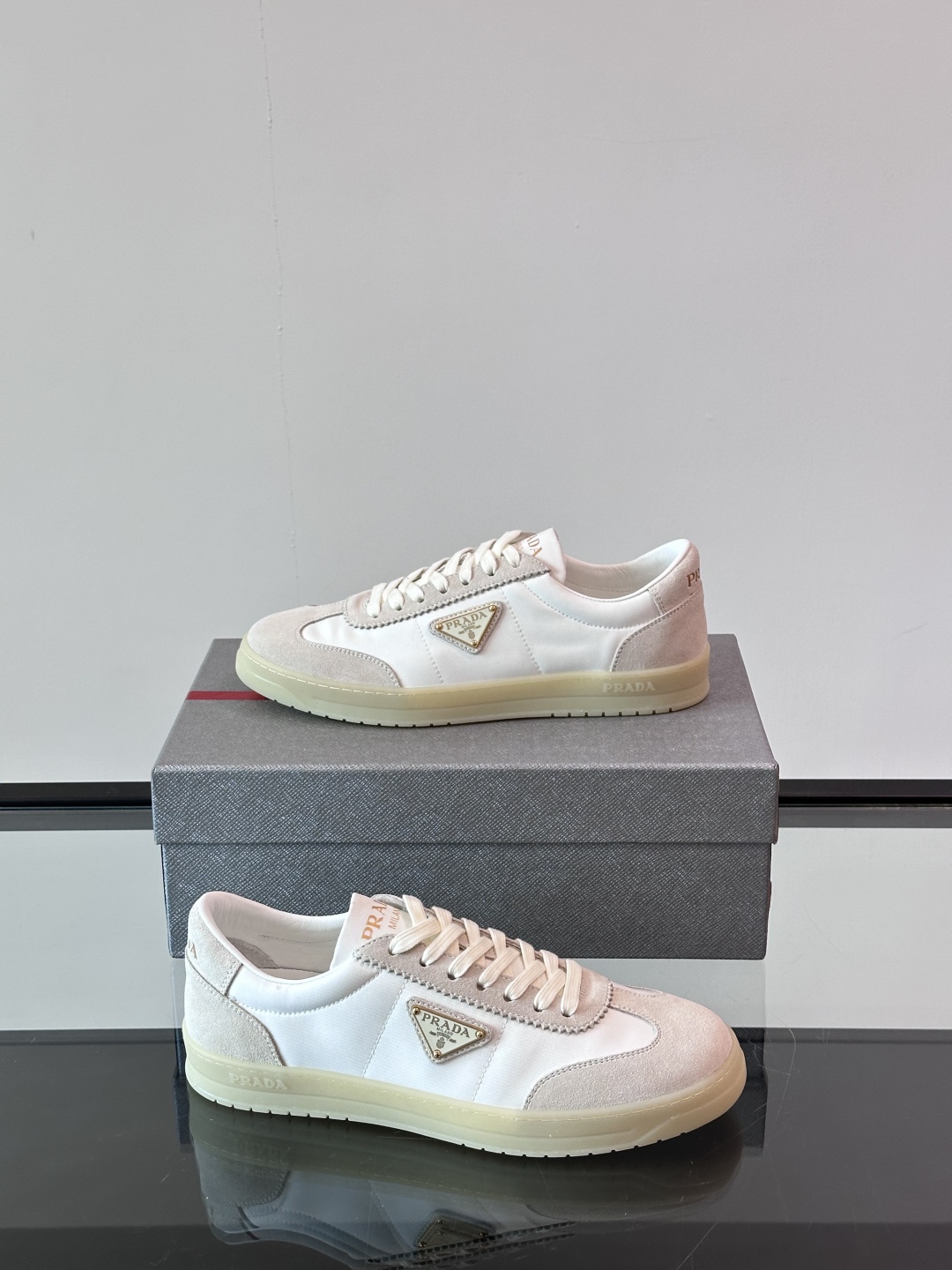프라다 Prada 스니커즈