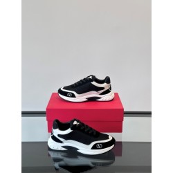 발렌티노 Valentino 스니커즈