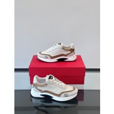 발렌티노 Valentino 스니커즈