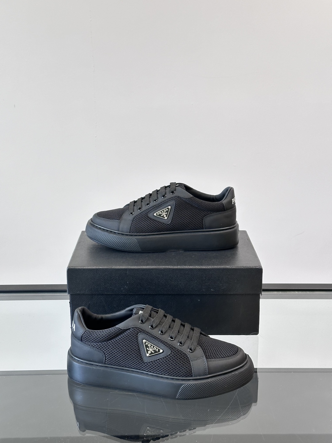 프라다 Prada 스니커즈
