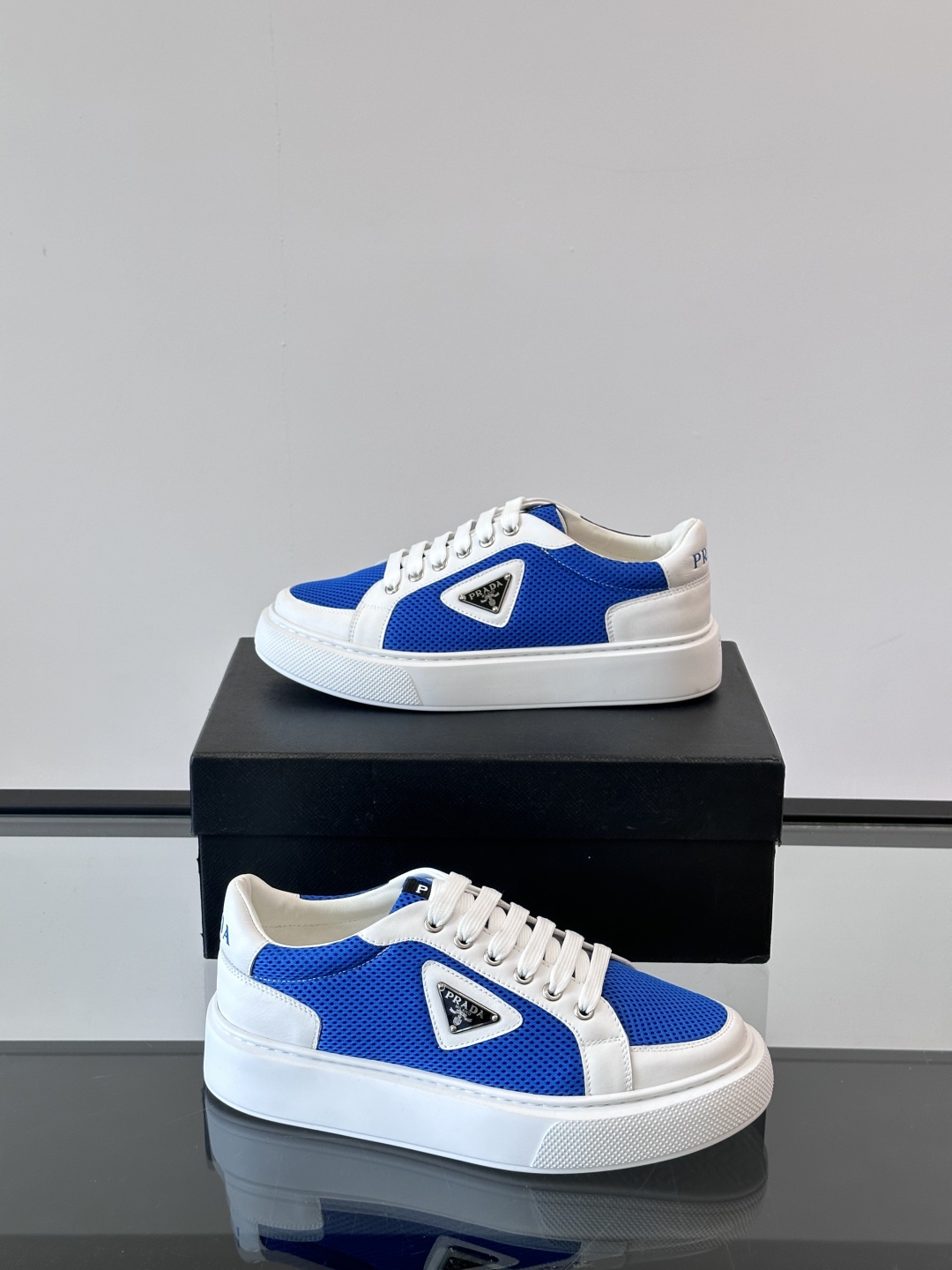 프라다 Prada 스니커즈