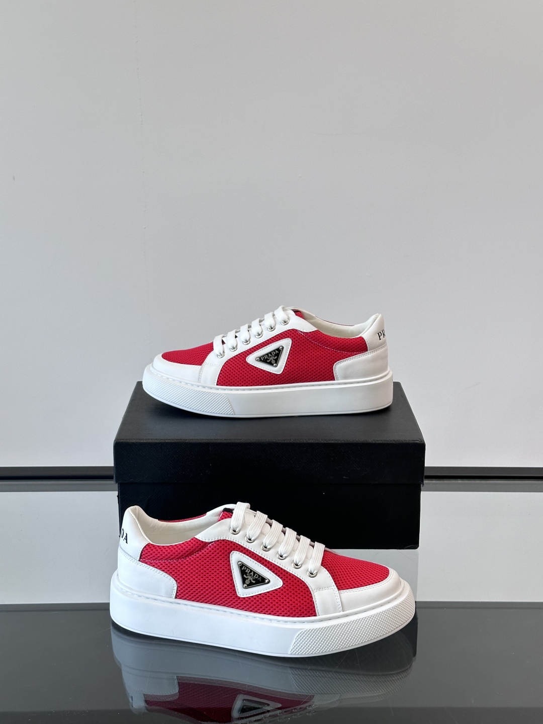 프라다 Prada 스니커즈