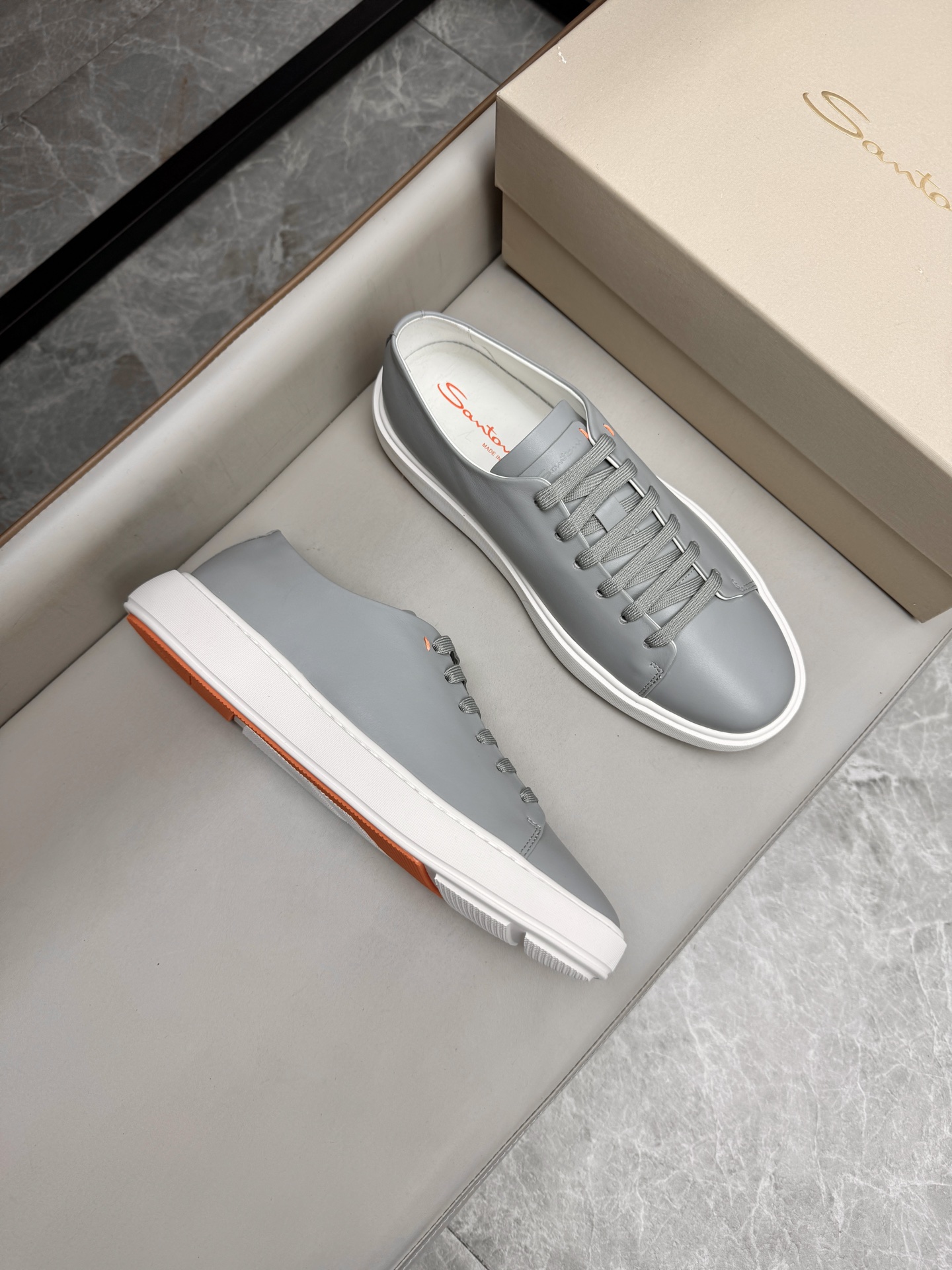 세인트 토니 Santoni 스니커즈