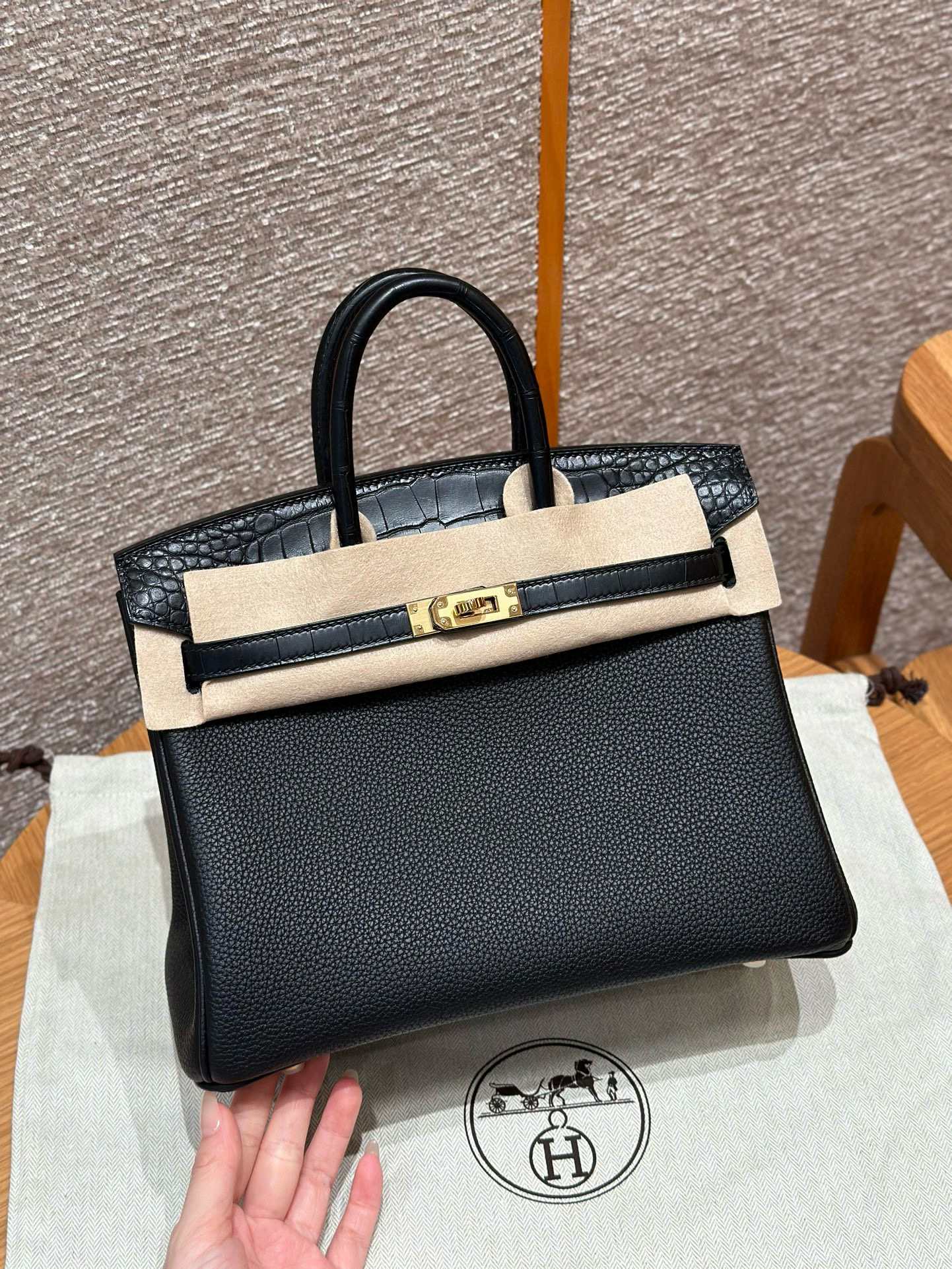 에르메스 Hermes Birkin Touch 25cm Togo and Matte Alligator 89 Noir/gold