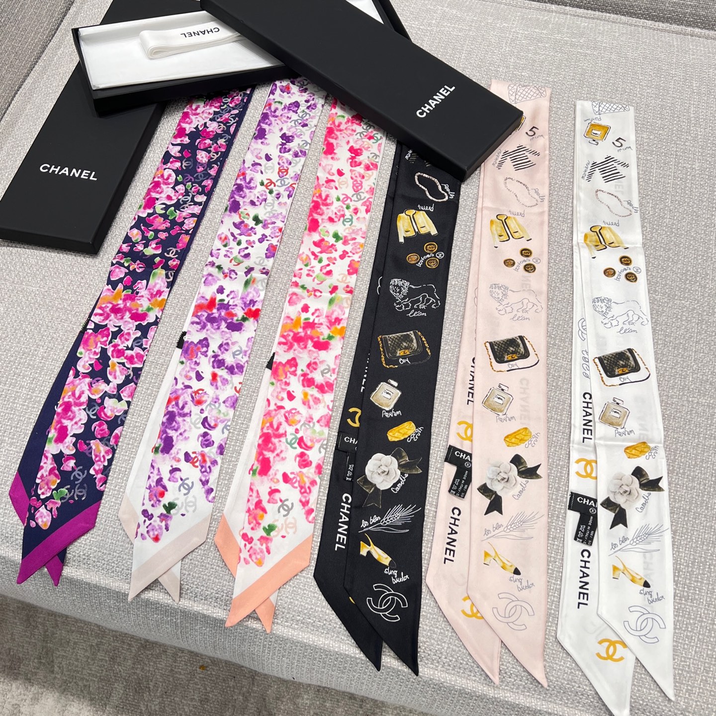 샤넬 CHANEL 실크 트윌리 120×6CM