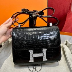 에르메스 Hermes Constance 24cm Porosus shiny 89 Noir/silver