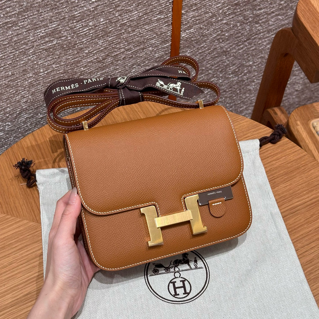 에르메스 Hermes Constance with mirror 19cm Epsom 37 Gold/gold