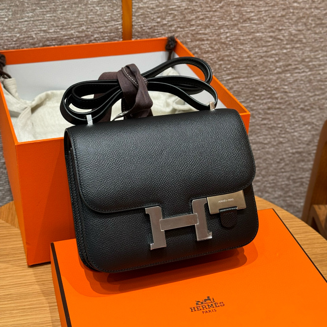 에르메스 Hermes Constance with mirror 19cm Epsom 89 Noir/silver