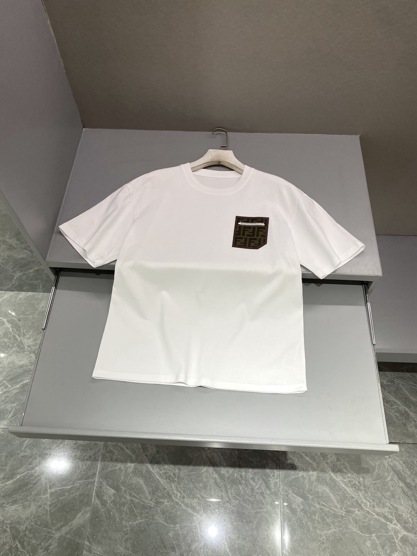 펜디 FENDI 반팔 티셔츠