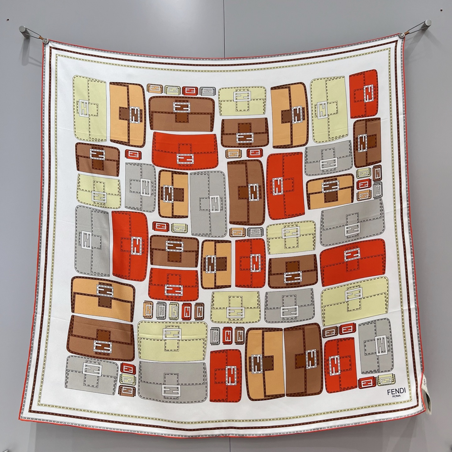 펜디 FENDI 스카프 90×90CM