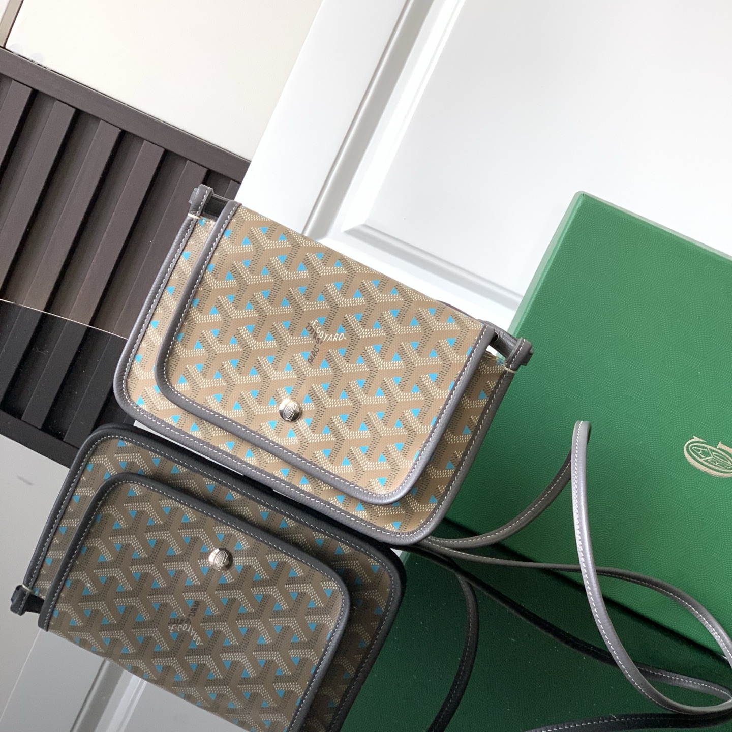 고야드 Goyard Plumet 크로스 백 20.5CM