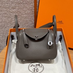 에르메스 Hermes Mini Lindy 19cm Clemence 8F Girs Etain/silver