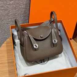 에르메스 Hermes Mini Lindy 19cm Clemence 18 Etoupe/silver