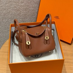 에르메스 Hermes Mini Lindy 19cm Clemence 37 Gold/gold